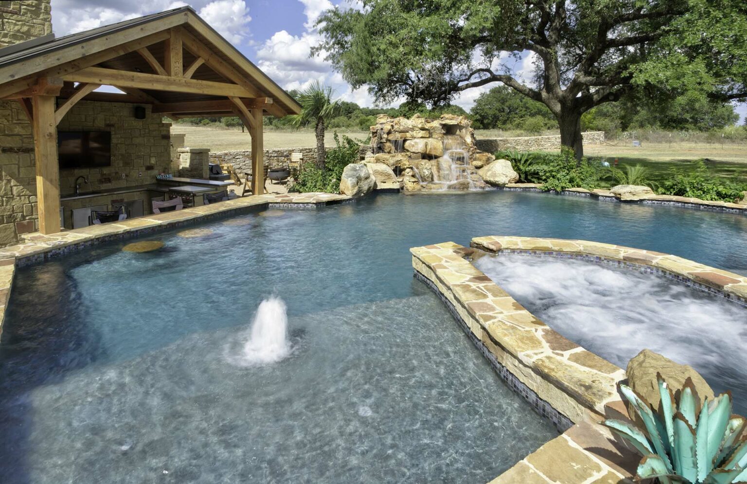 Fossil Creek Pools Custom Pool Building Design In Spring Branch TX